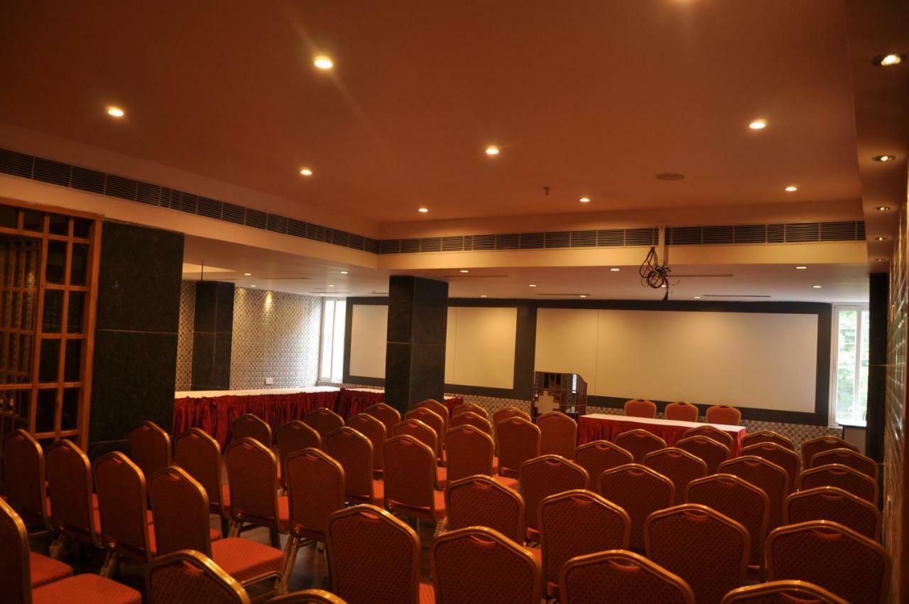 Krishna Residency Hotel Vijayawada Exterior photo