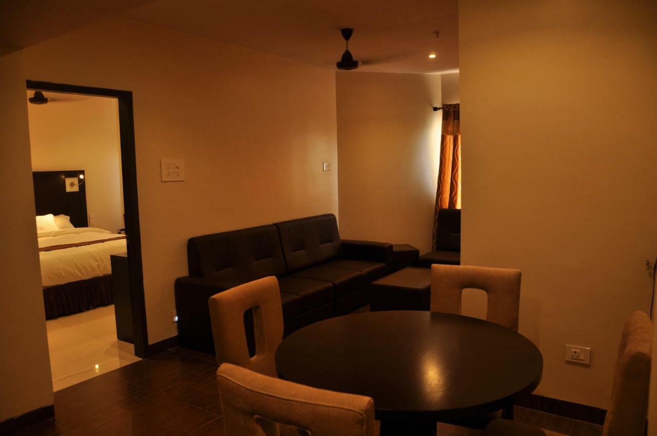 Krishna Residency Hotel Vijayawada Exterior photo