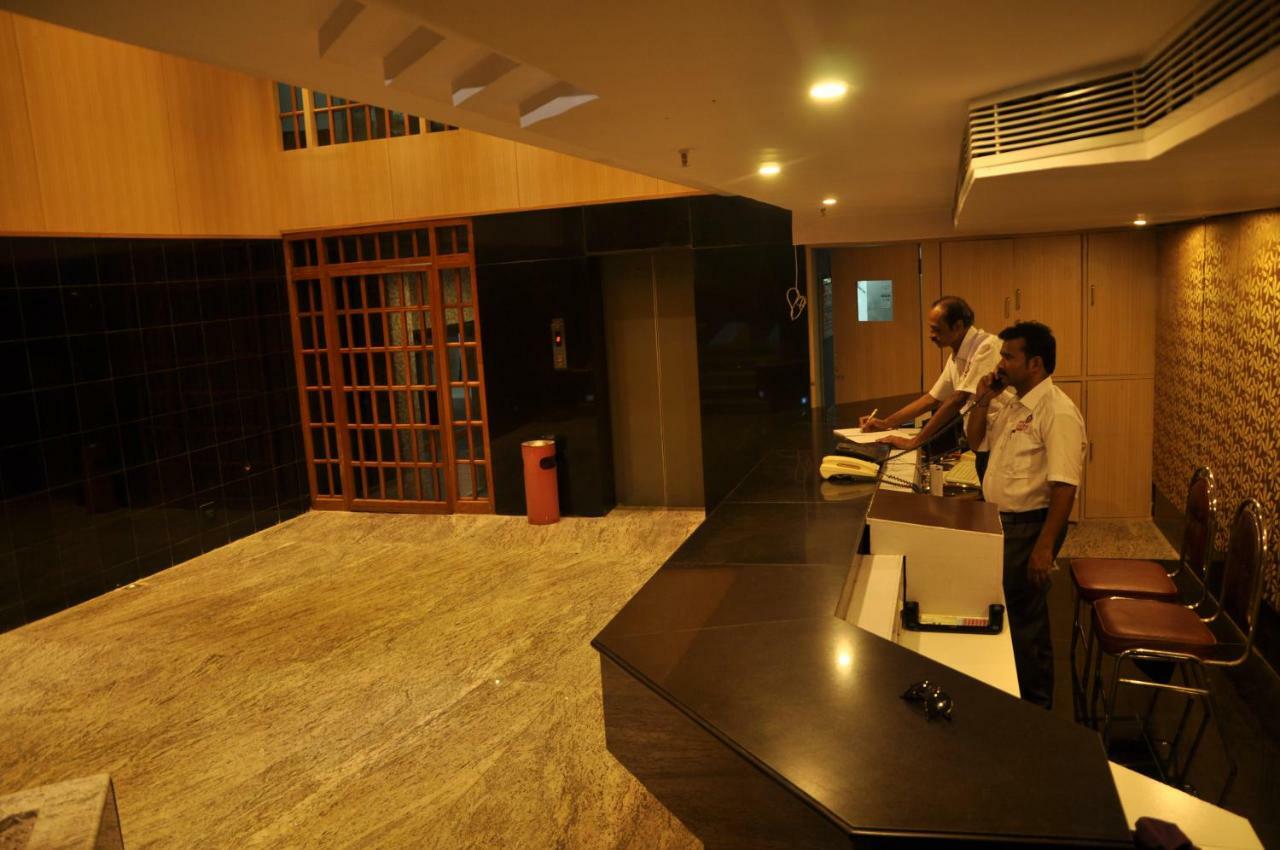 Krishna Residency Hotel Vijayawada Exterior photo